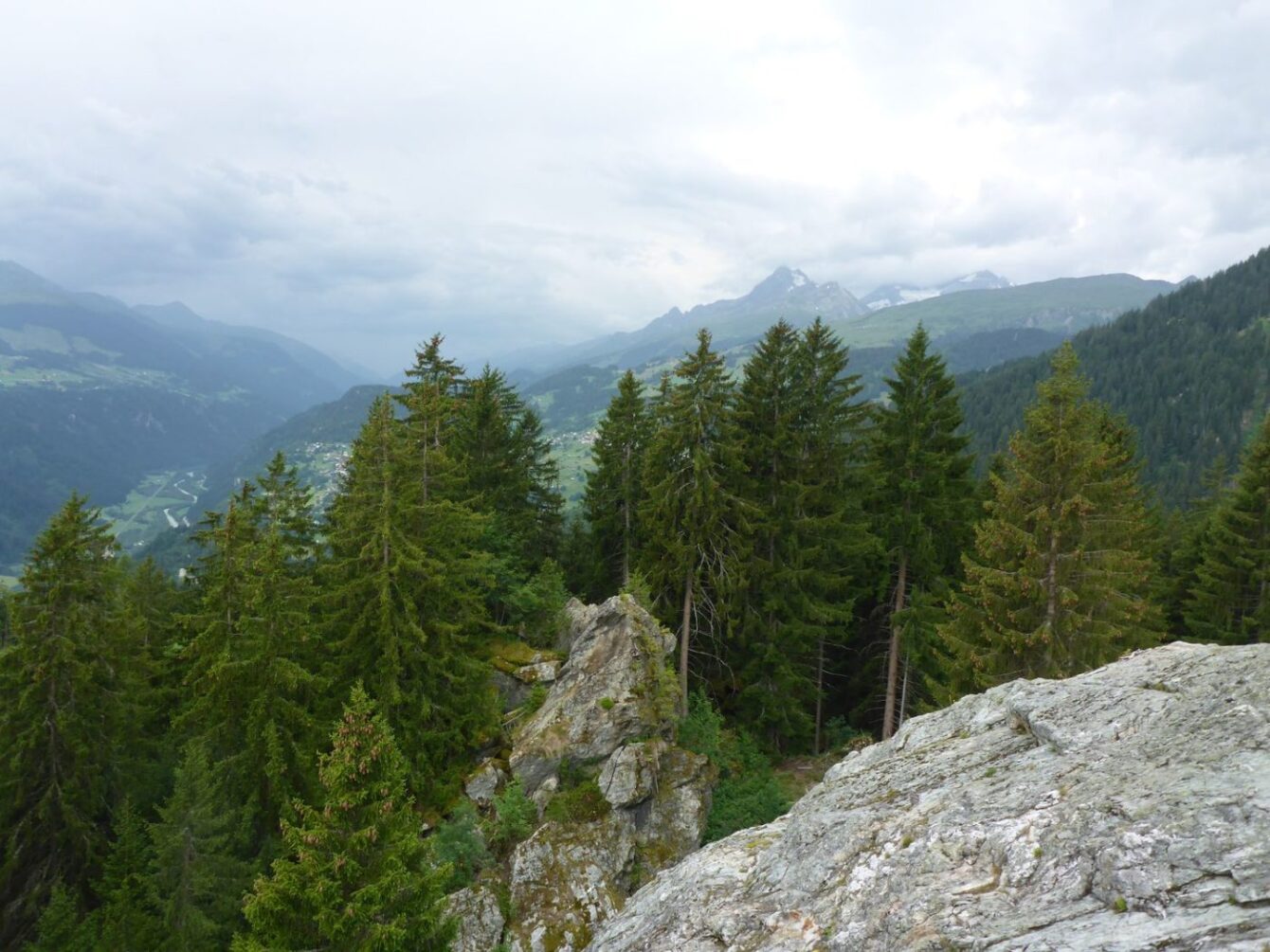 Gewitter kommen von Disentis