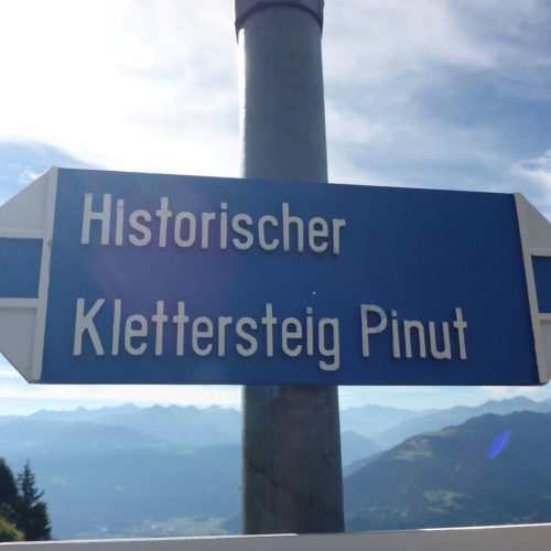 Wegmarkierung Historischer Klettersteig Pinut