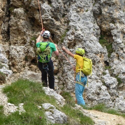 Toby am Abseilen