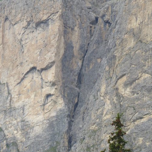 Rossi Tomasi, rechts von der Rinne