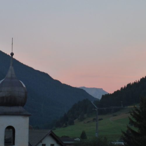 Morgenrot um 05:30 in Zernez