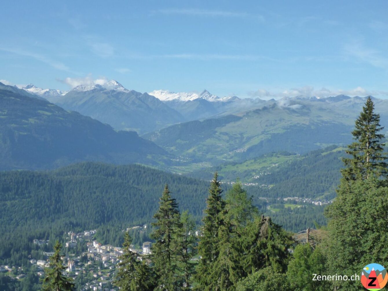 Ausblick durch die Surselva