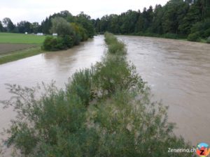 Hochwasser beim Zeltplatz Gütighausen