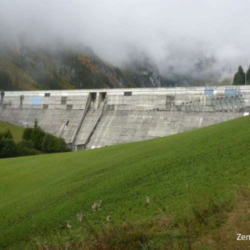 Staumauer Pigniu / Panix, Suworow Zeichnung, Kletterwand
