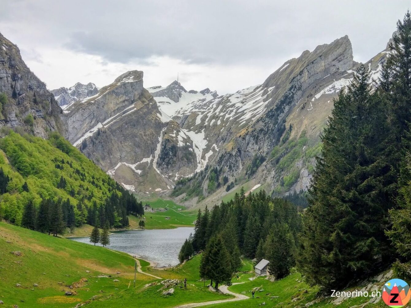 Seealpsee und Säntis