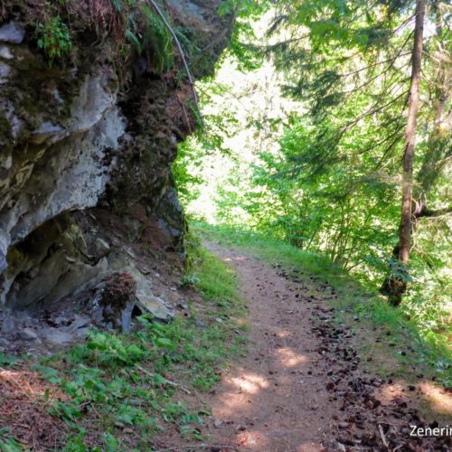 Weg bei Portas (Val)