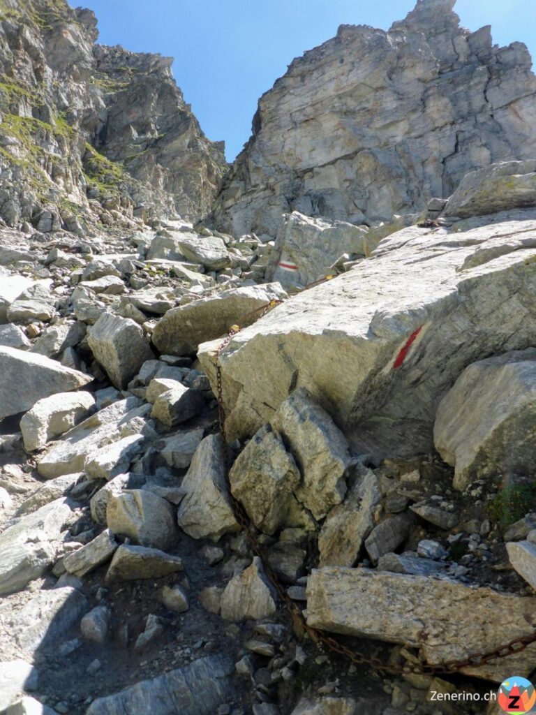 Brüchige Gletschermoräne Passo Soreda