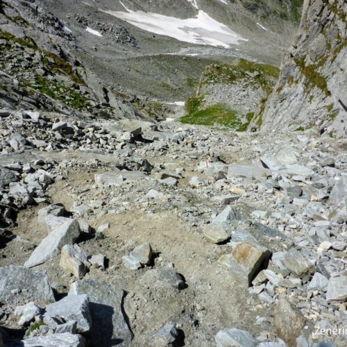 Brüchige Gletschermoräne Passo Soreda