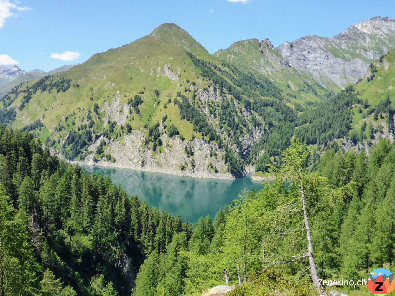 Lago di Luzzone und Pizzo Pianca