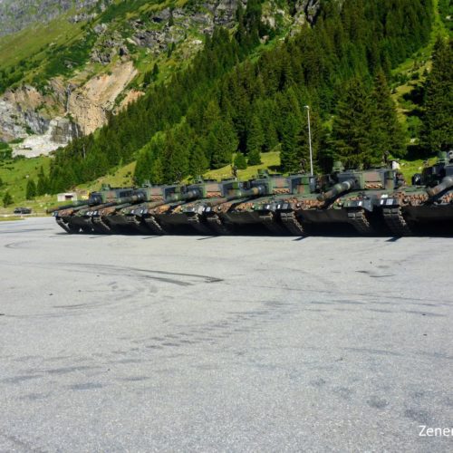 Leopard 2 Panzer - Schiessplatz Hinterrhein