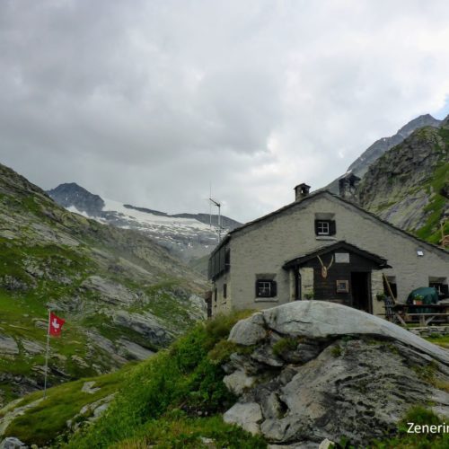 Zapporthütte und Rheinwaldhorn