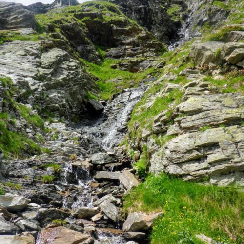 Kleiner Wasserfall