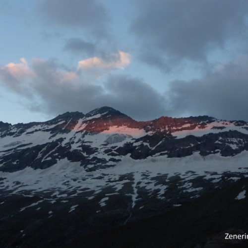Sonnenuntergang Zapporthütte