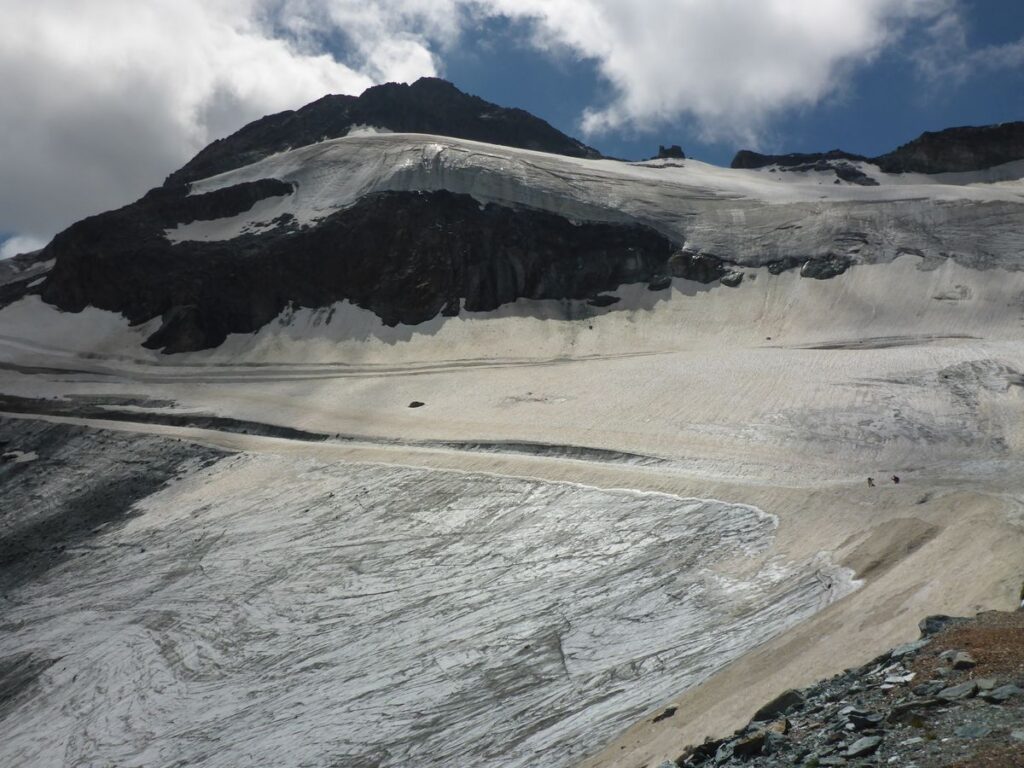Chessjengletscher Traverse zur Britanniahütte
