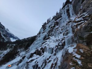 Hohbrügge Direkt (II 3) und Hohbrüggefall (II 4-)