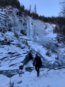 Finde den Übergang mit trockenen Füssen